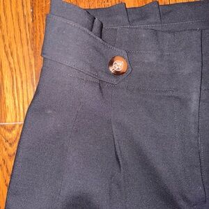 Women’s Black High-Wasted Pleated Pants